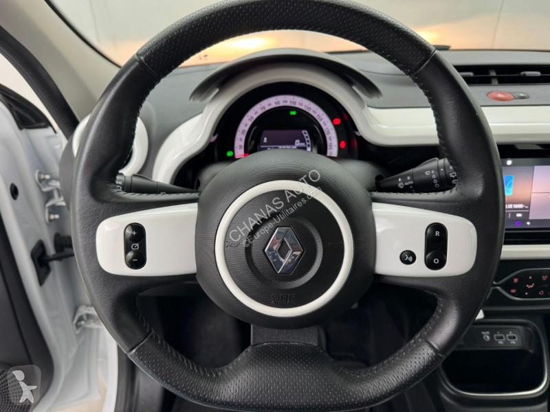 Лекотоварен автомобил Renault 0.9 TCe 95 Intens