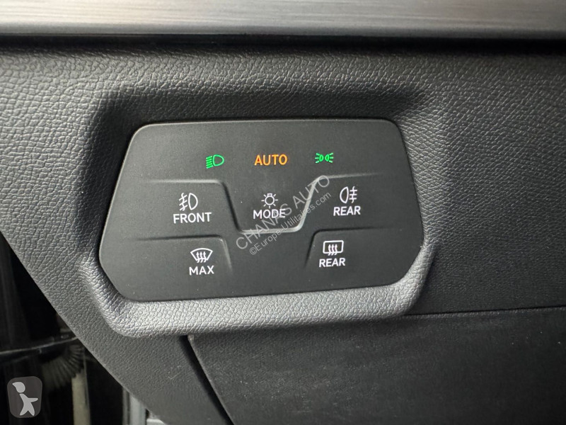 Лекотоварен автомобил Seat Sportstourer 1.5...
