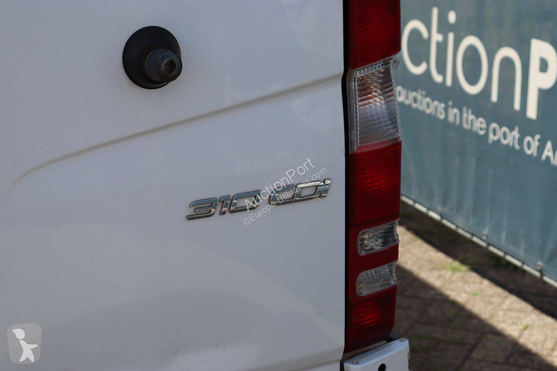 Véhicule utilitaire Mercedes 310 CDI