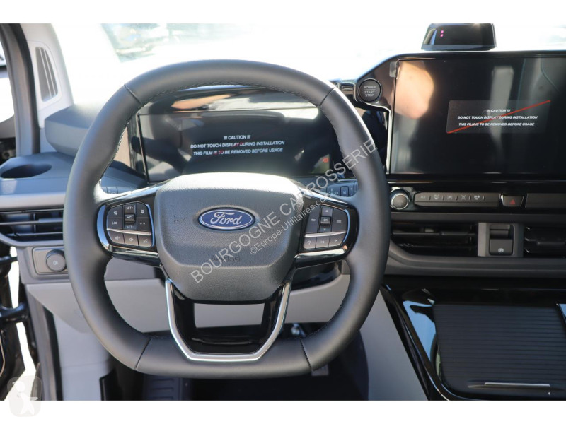 Véhicule utilitaire Ford