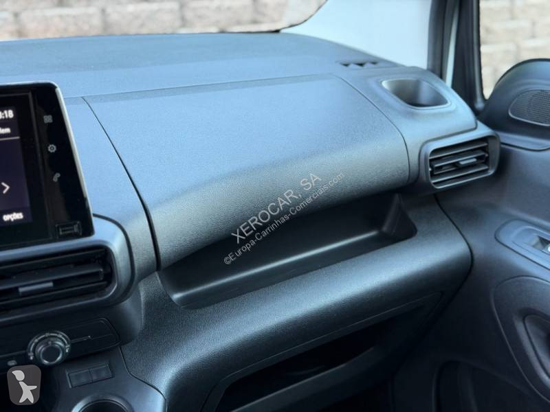 Véhicule utilitaire Opel 1.5 CDTi 100HP 3L