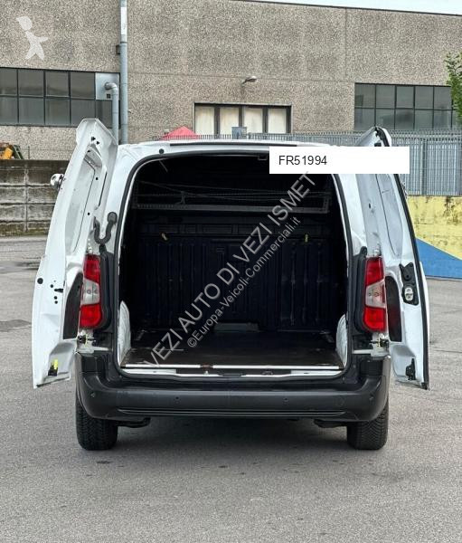 Véhicule utilitaire Opel Сombo