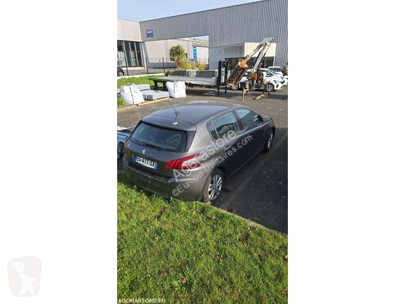 Véhicule utilitaire