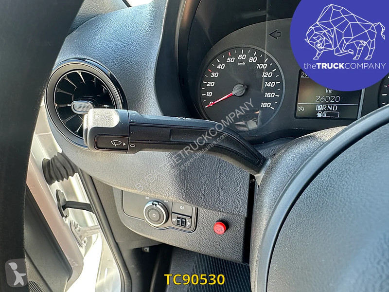 Véhicule utilitaire Mercedes 317 CDI KOFFER MET...