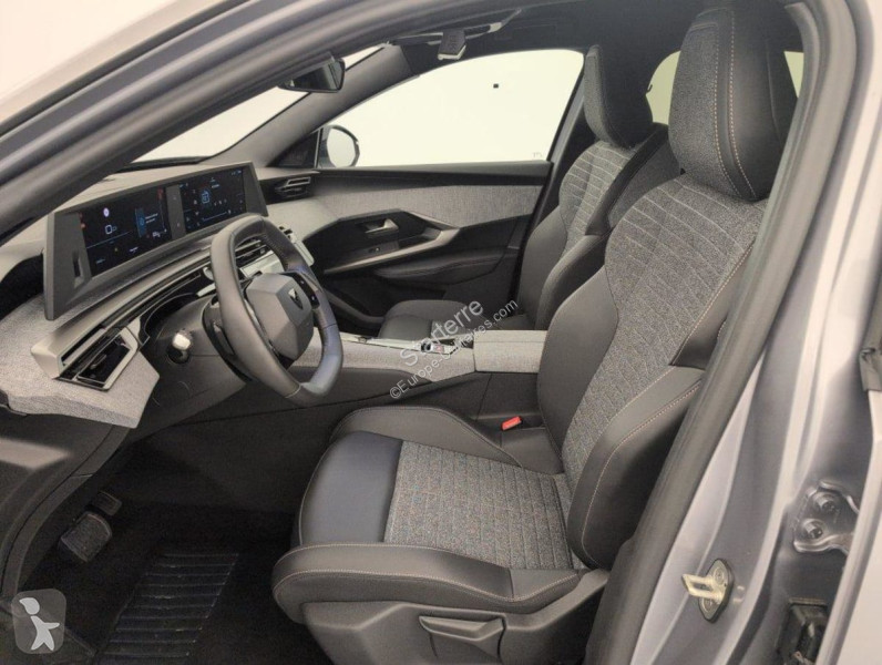 Véhicule utilitaire Peugeot