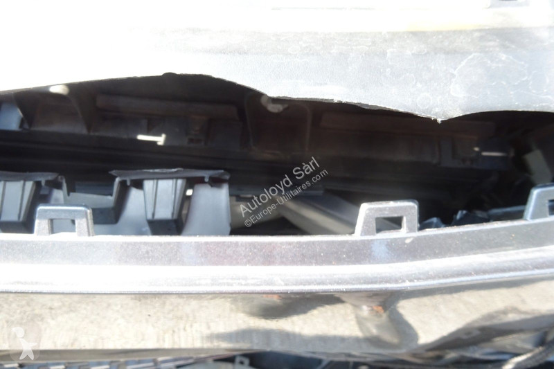 Véhicule utilitaire Peugeot 1,2 PURETECH 130 BVA