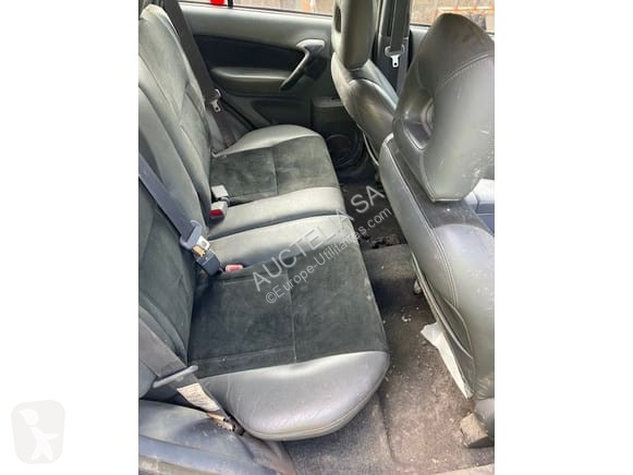 Véhicule utilitaire Toyota RAV4