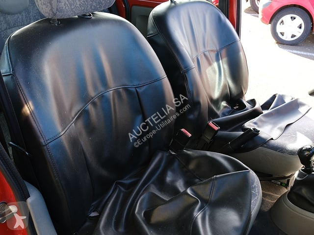 Véhicule utilitaire Renault 4X4