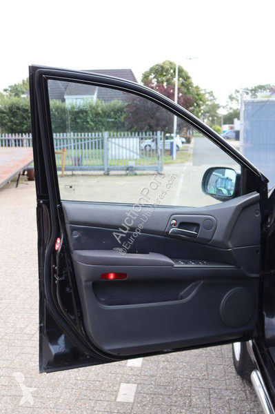 Véhicule utilitaire Ssangyong M200 2WD AUT. HR