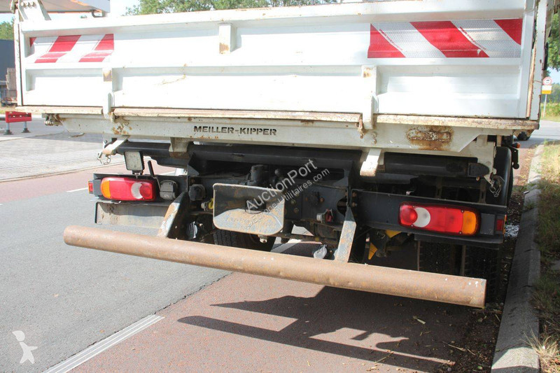 Véhicule utilitaire Iveco 80-210