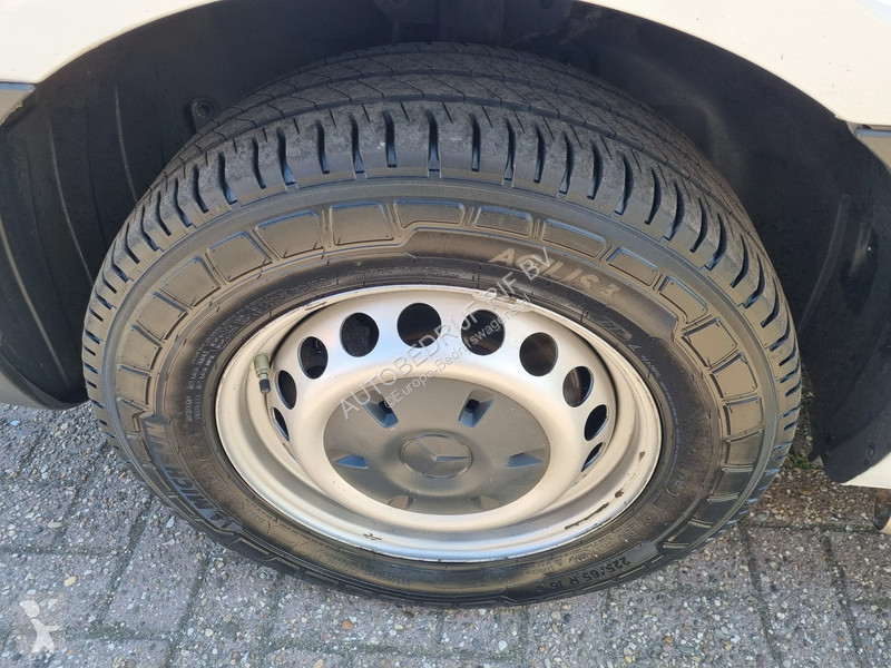 Véhicule utilitaire Mercedes 314 CDI L2H1/...