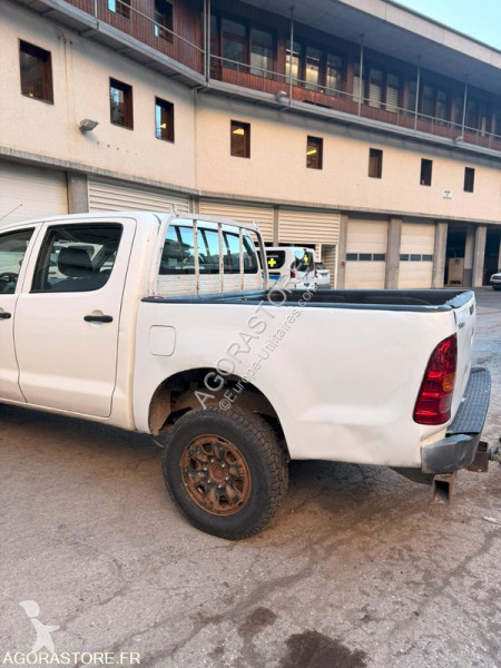 Véhicule utilitaire Toyota HILUX