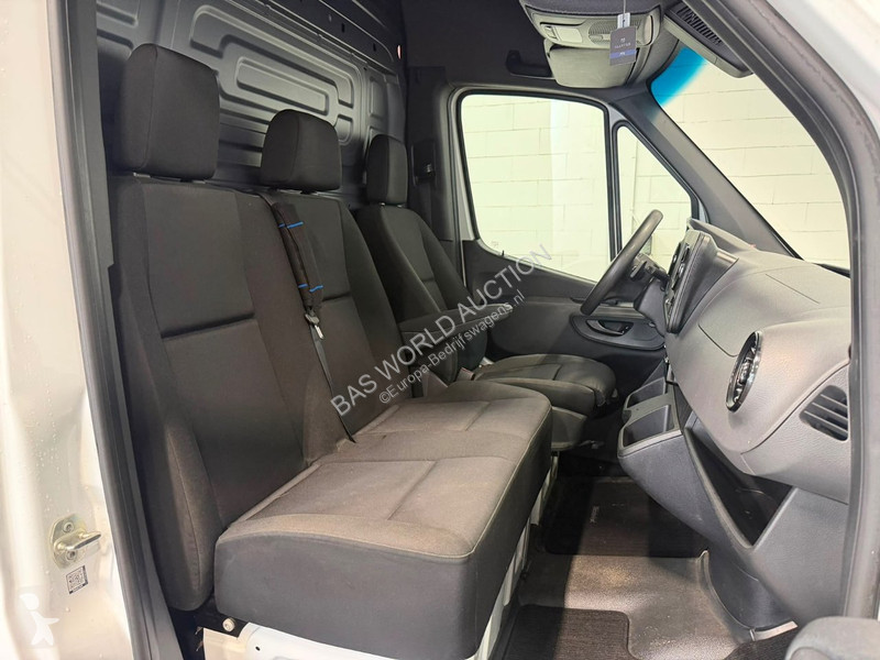Véhicule utilitaire Mercedes 316 2.2 CDI L2H2...