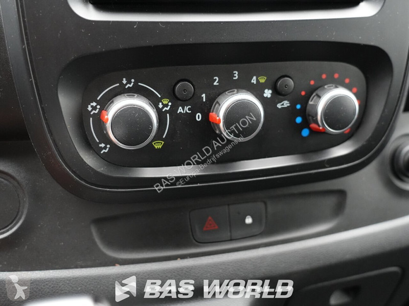 Veículo utilitário Renault 145pk