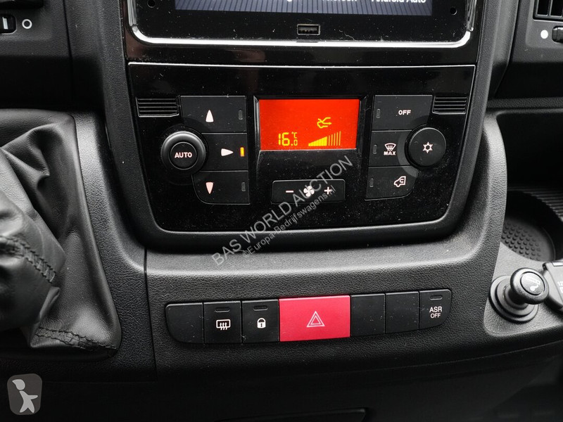Véhicule utilitaire Citroën 140pk