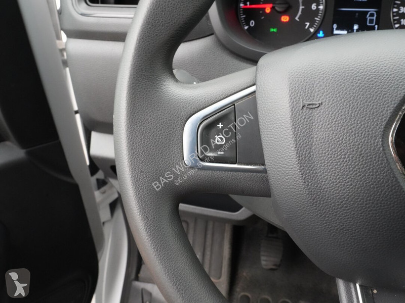 Furgoneta Renault 135PK