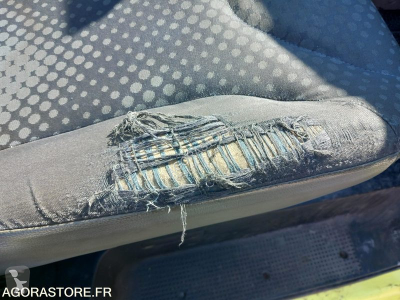 Véhicule utilitaire Renault TRAFIC