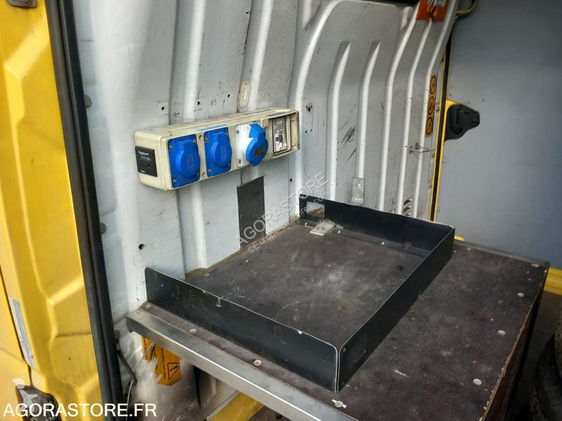 Véhicule utilitaire Renault MASTER
