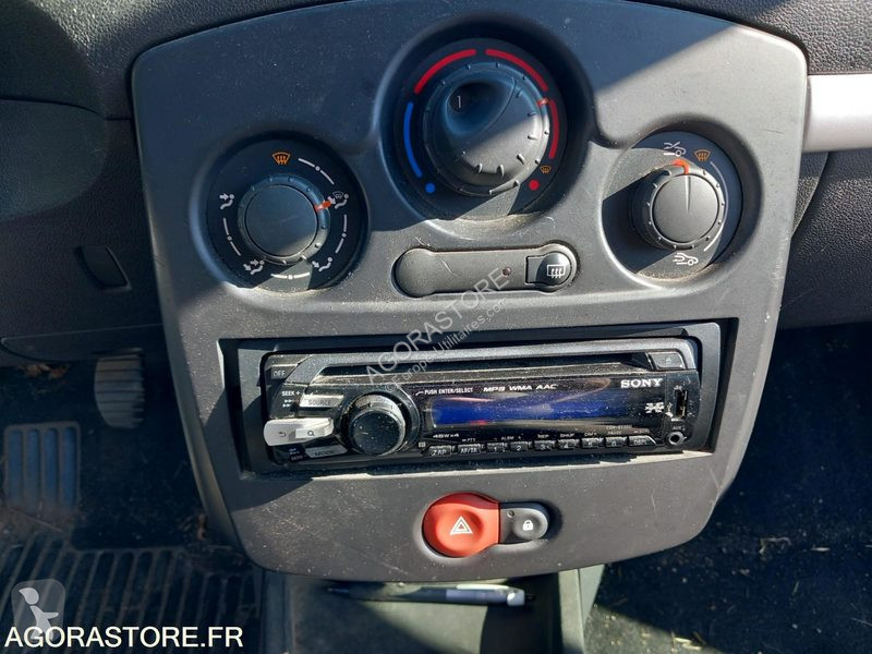 Véhicule utilitaire Renault CLIO