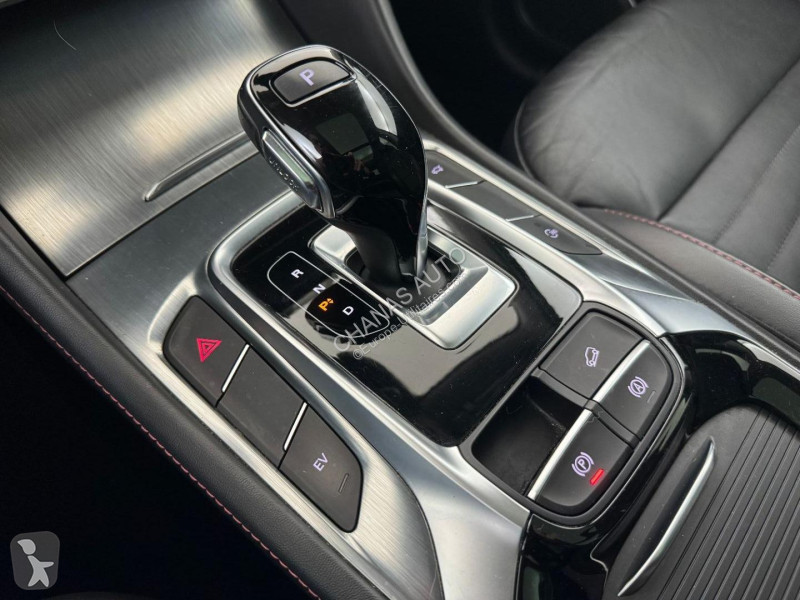 Véhicule utilitaire MG 1.5T GDI PHEV Luxury