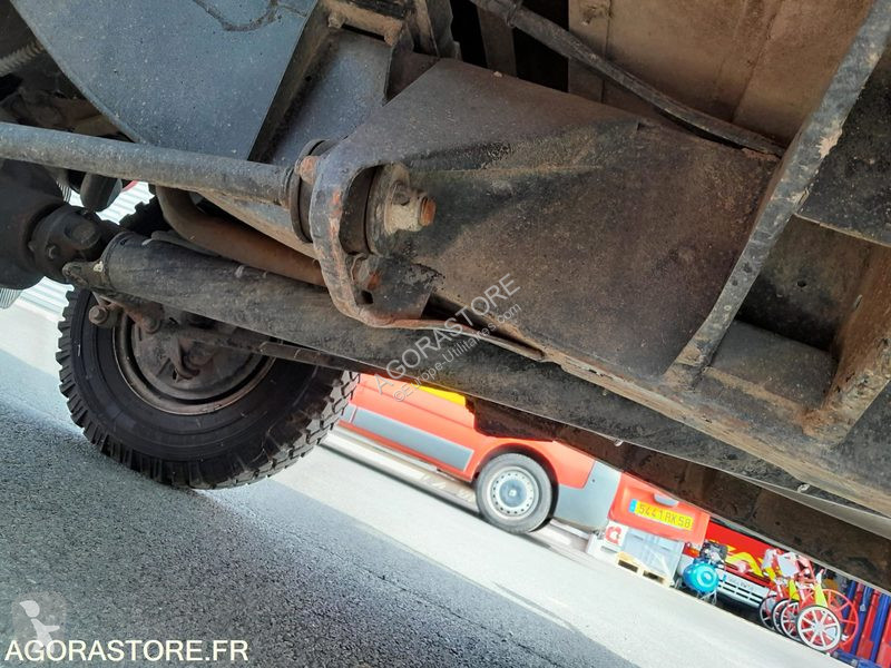 Bedrijfswagen Land Rover DEFENDER