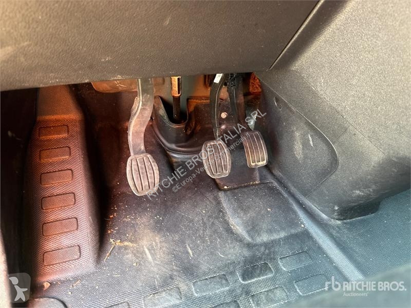 Комерційні автомобілі Opel 1.5