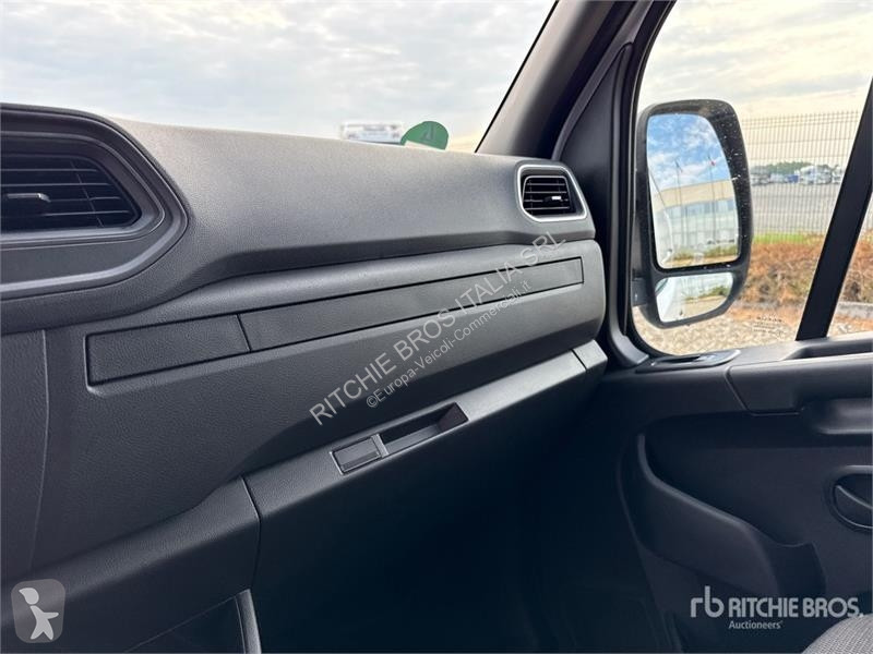 Furgoneta Renault 2.3DCI