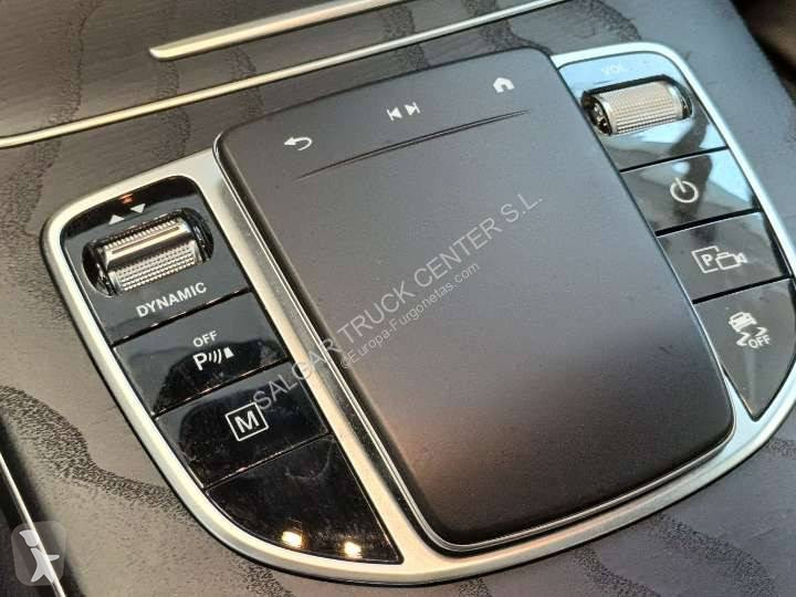 Furgoneta Mercedes