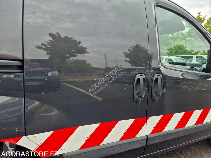 Комерційні автомобілі Peugeot BIPPER