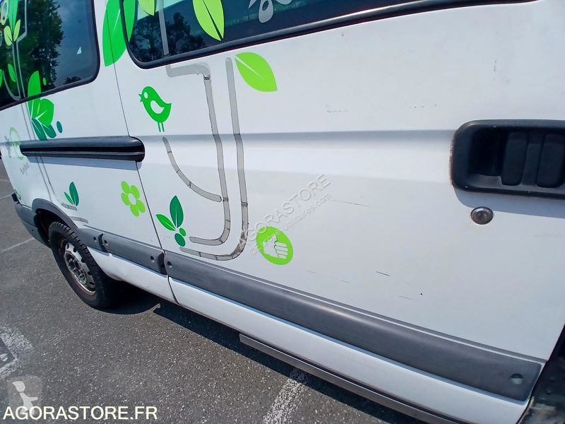Комерційні автомобілі Renault MASTER
