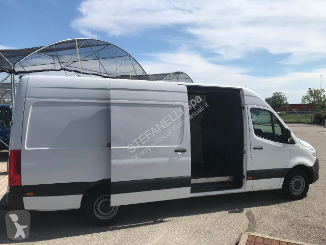 Комерційні автомобілі Mercedes Sprinter 315 2.0...