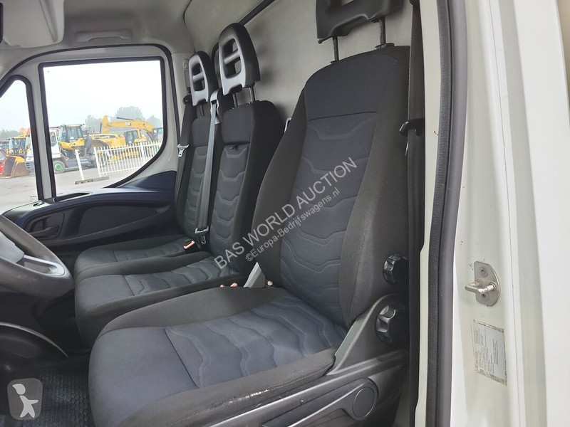 Furgoneta Iveco 72C18