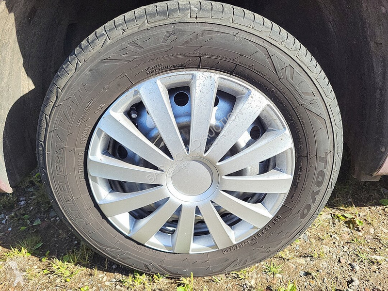 Furgoneta Nissan 86pk