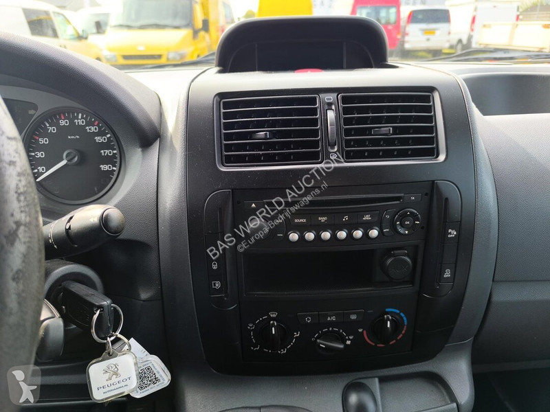 Furgoneta Peugeot 128pk