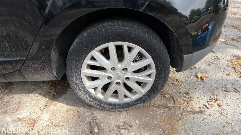 Лекотоварен автомобил Renault MEGANE
