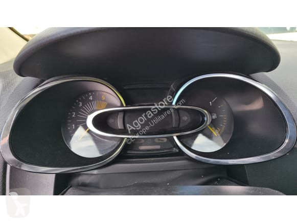Лекотоварен автомобил Renault CLIO
