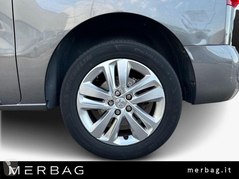 Furgoneta Peugeot BlueHDi 150 S&S Business Compact