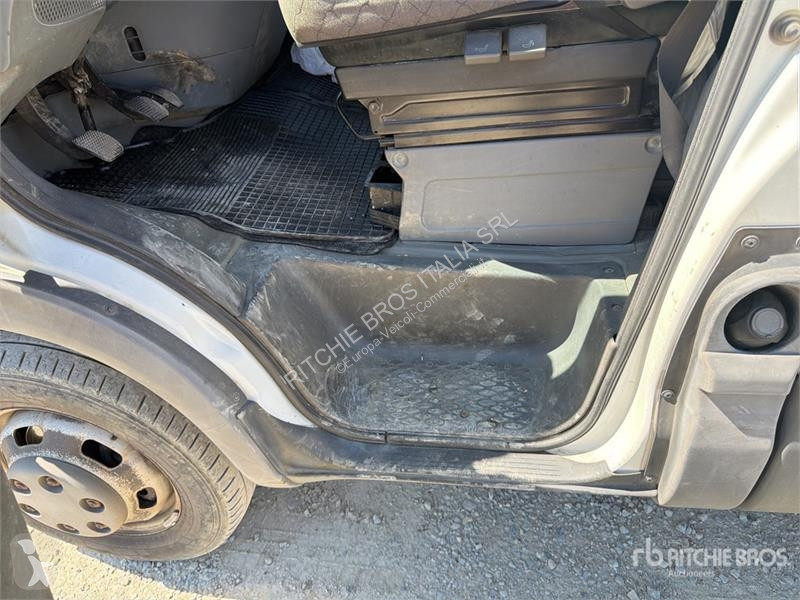 Furgoneta Iveco 35C15 Cargo Van