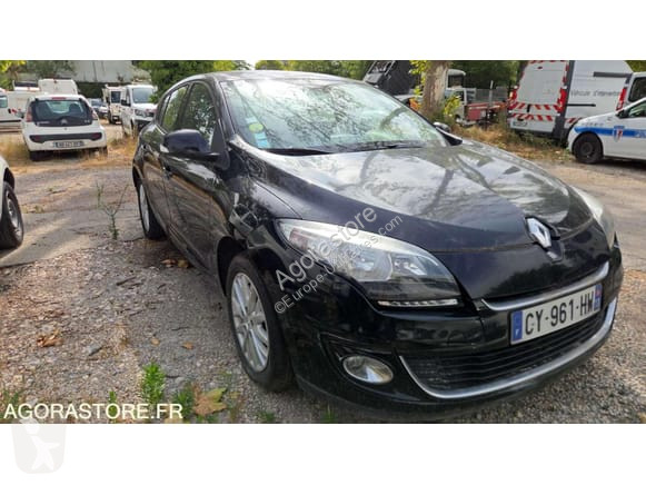 Коммерческий автомобиль