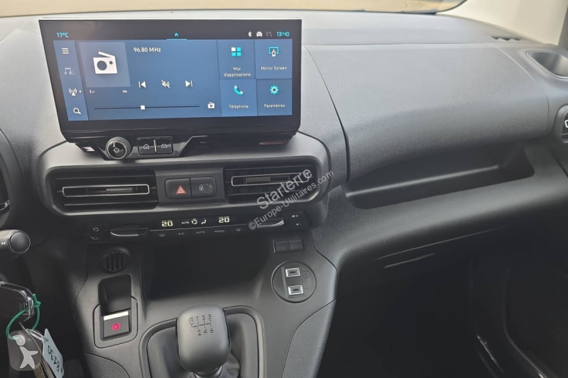 Véhicule utilitaire Citroën  BERLINGO CABINE...