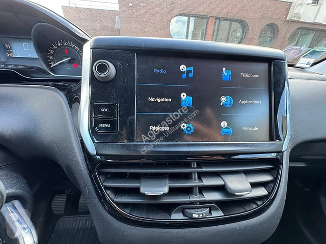 Коммерческий автомобиль Peugeot 208