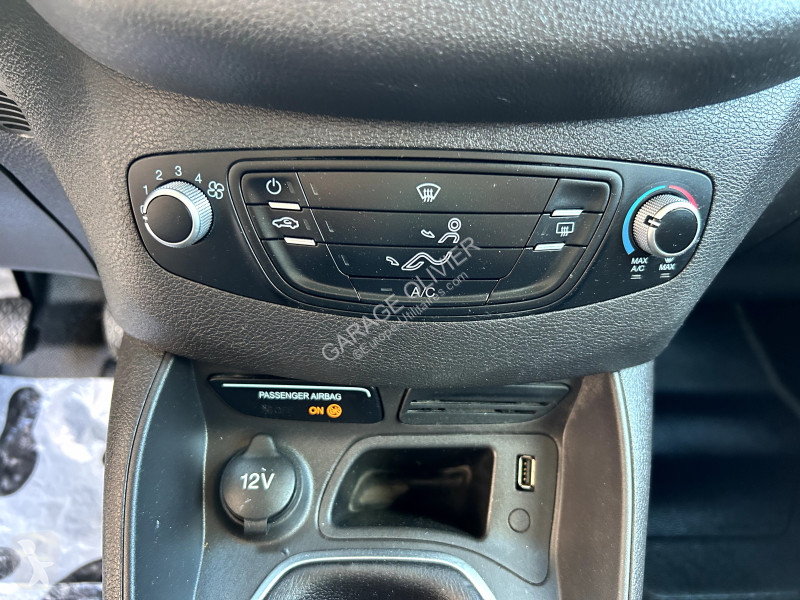 Коммерческий автомобиль Ford Transit 1.5 TDCI...