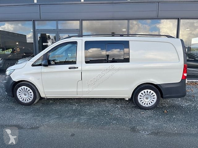 Veículo utilitário Mercedes VITO