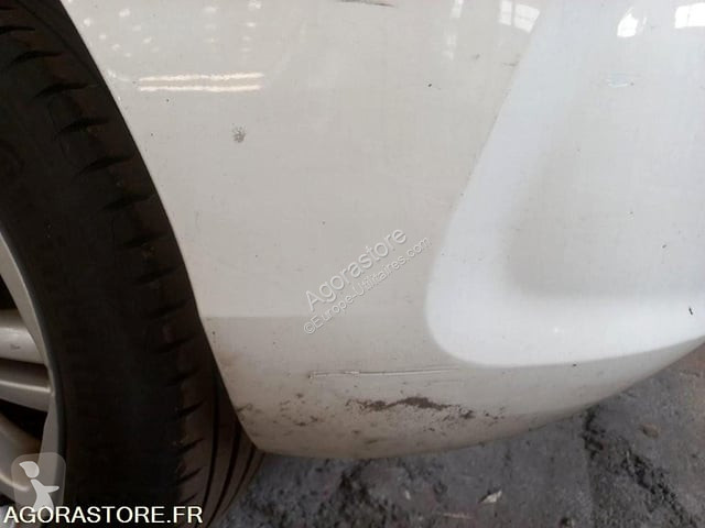 Коммерческий автомобиль