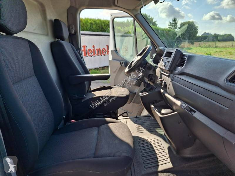 Furgoneta Renault 2.3 DCI 145