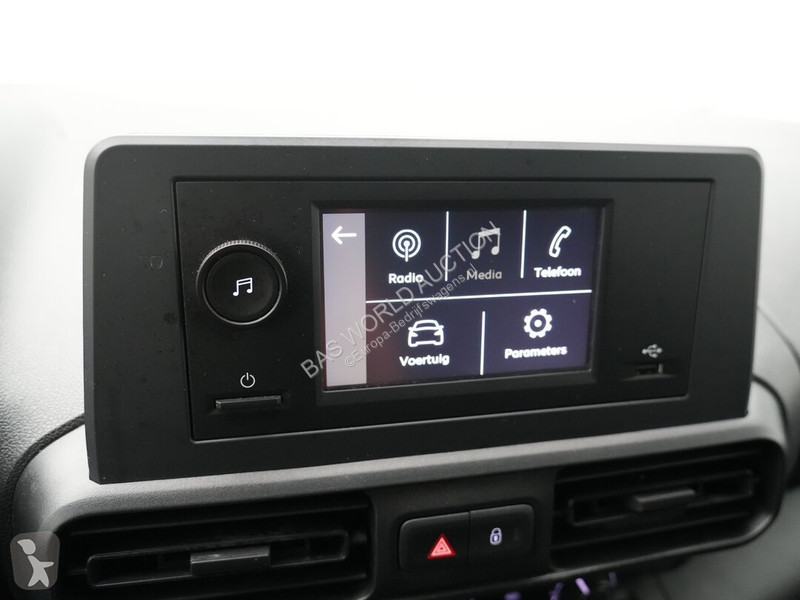 Haszongépjármű Opel e 136pk -e