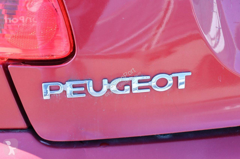 Haszongépjármű Peugeot CC