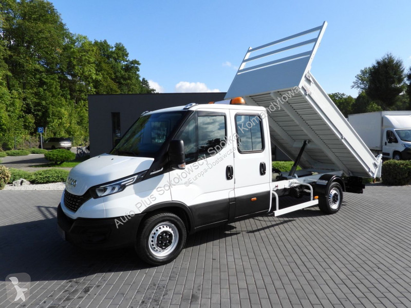 Veículo utilitário Iveco 35S14 DAILY
