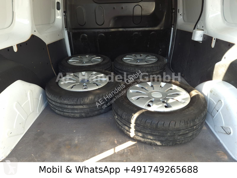 Véhicule utilitaire Mercedes 111 CDI 1.5 Kasten...