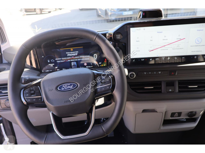 Véhicule utilitaire Ford